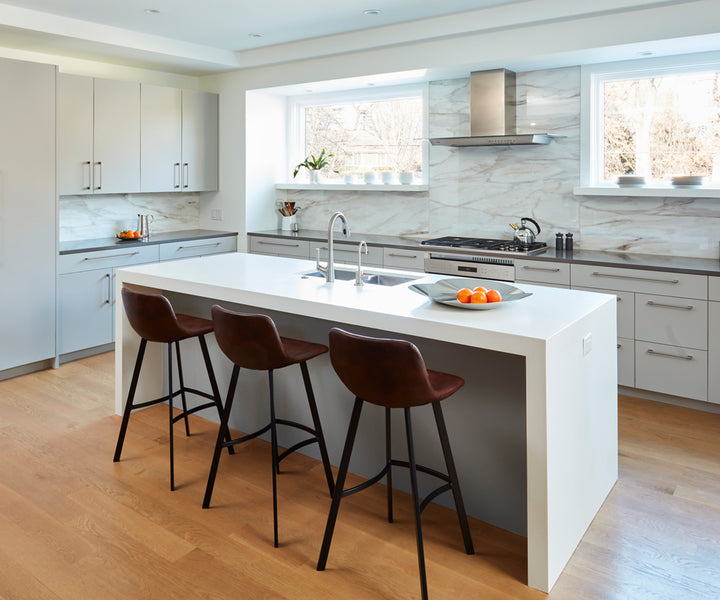 white, bianco alasca kitchen Fenix laminate